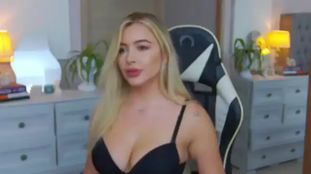 Alessia-miller – Flirt4free Recorded Cam Show – 2026-01-04 17:11:45