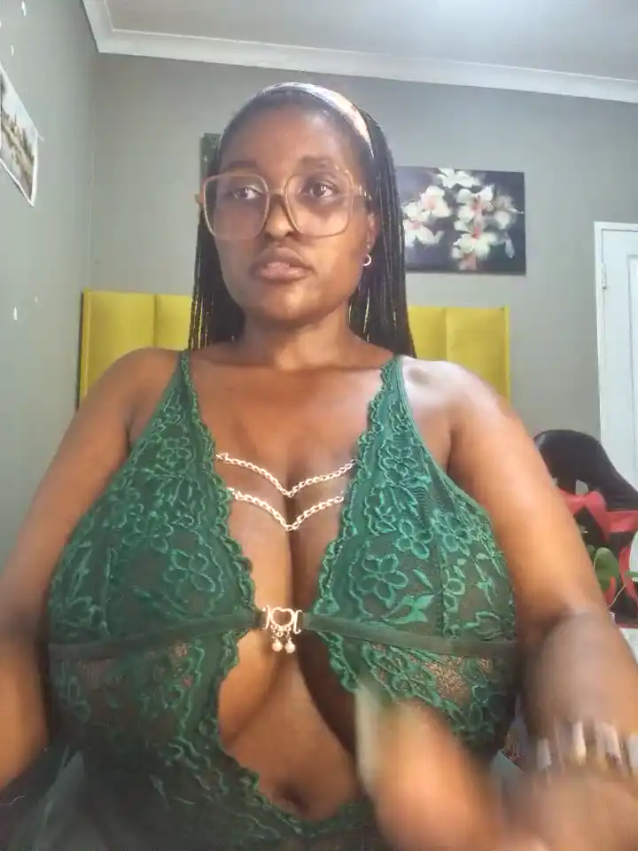 Bustygoddess32 – Stripchat Recorded Cam Show – 2025-07-21 09:21:36