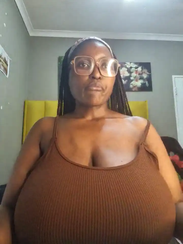 Bustygoddess32 – Stripchat Recorded Cam Show – 2026-02-05 21:27:38