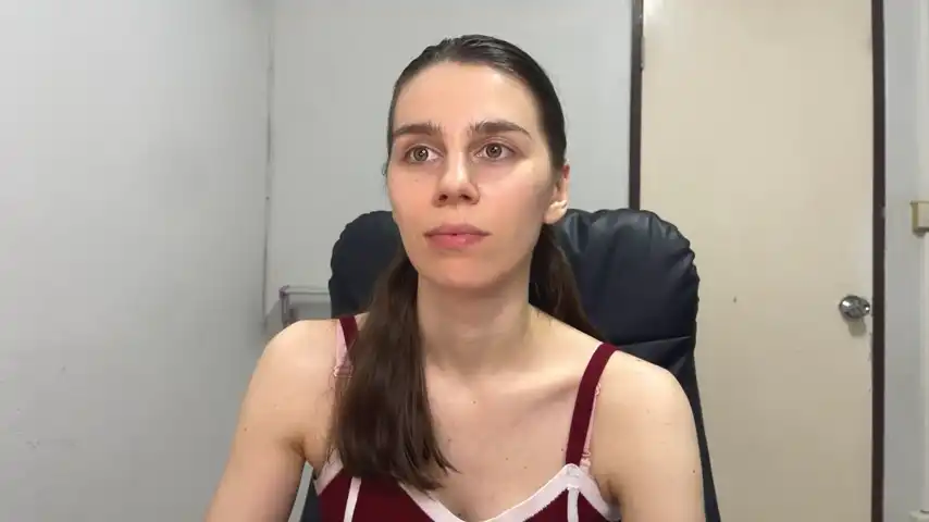 Sassyjessi – Stripchat Recorded Cam Show – 2025-11-24 21:17:09