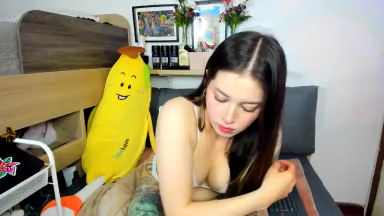 Hannahmolly – Streamate Recorded Cam Show – 2026-02-15 03:04:51