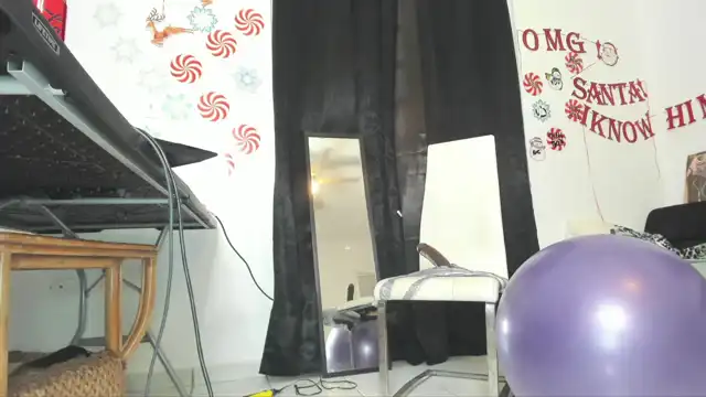 Hollyhanna – Myfreecams Recorded Cam Show – 2026-07-27 14:49:26