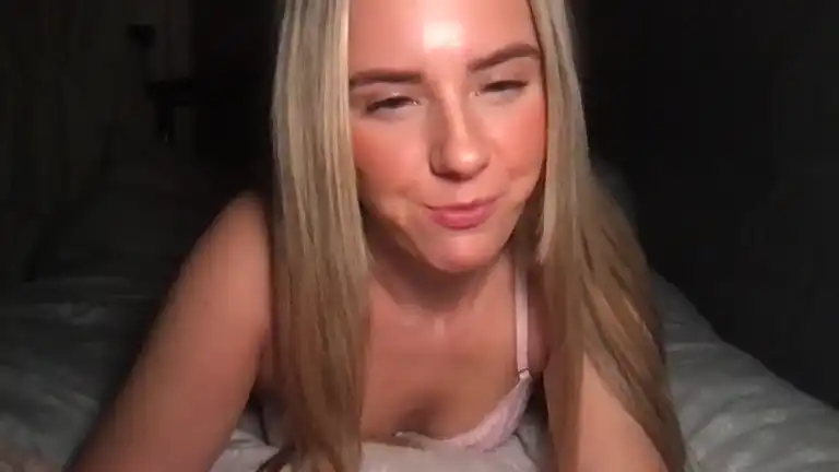 Bella808 – Streamate Recorded Cam Show – 2026-04-19 11:24:18