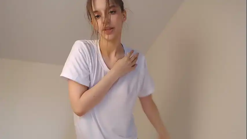 Lesi_moon – Chaturbate Recorded Cam Show – 2025-03-22 02:07:50